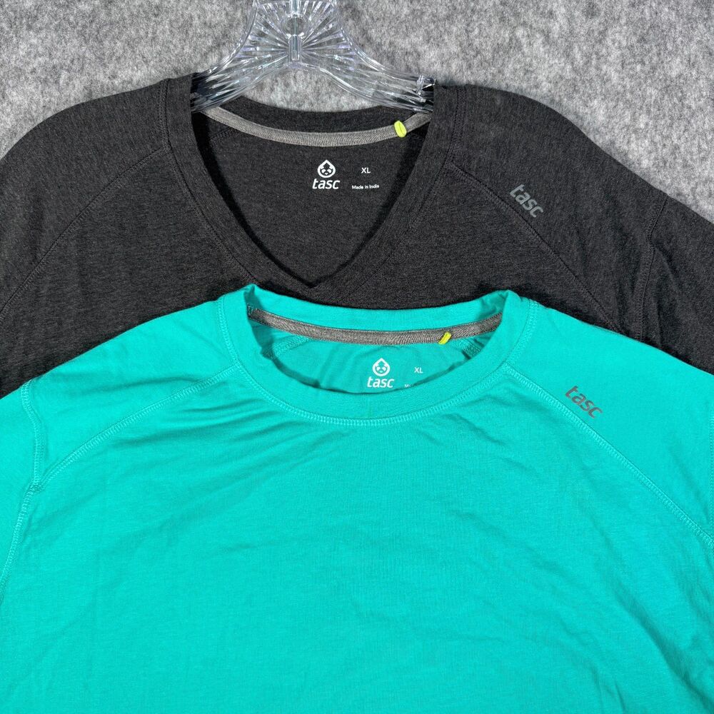 Tasc T Shirt Mens XL Blue Black Performance Bamboo Crew V Neck Bundle Of 2